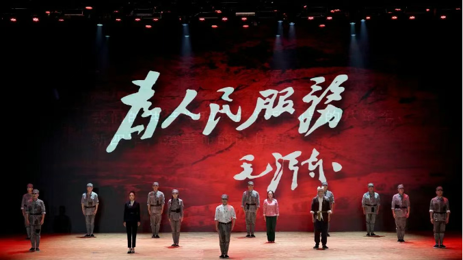 红色情景剧《张思德》无锡巡演反响热烈：为人民服务的精神代代相传