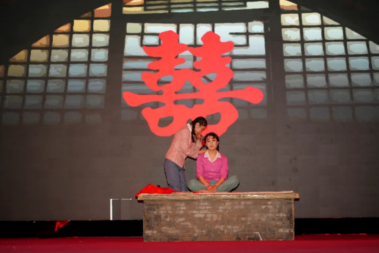 传路遥笔墨精神，续延安文艺新篇|话剧《人生》再次启幕，经典献礼直暖人心